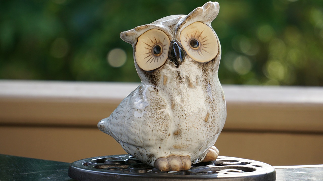 owl statue sculpture free photo