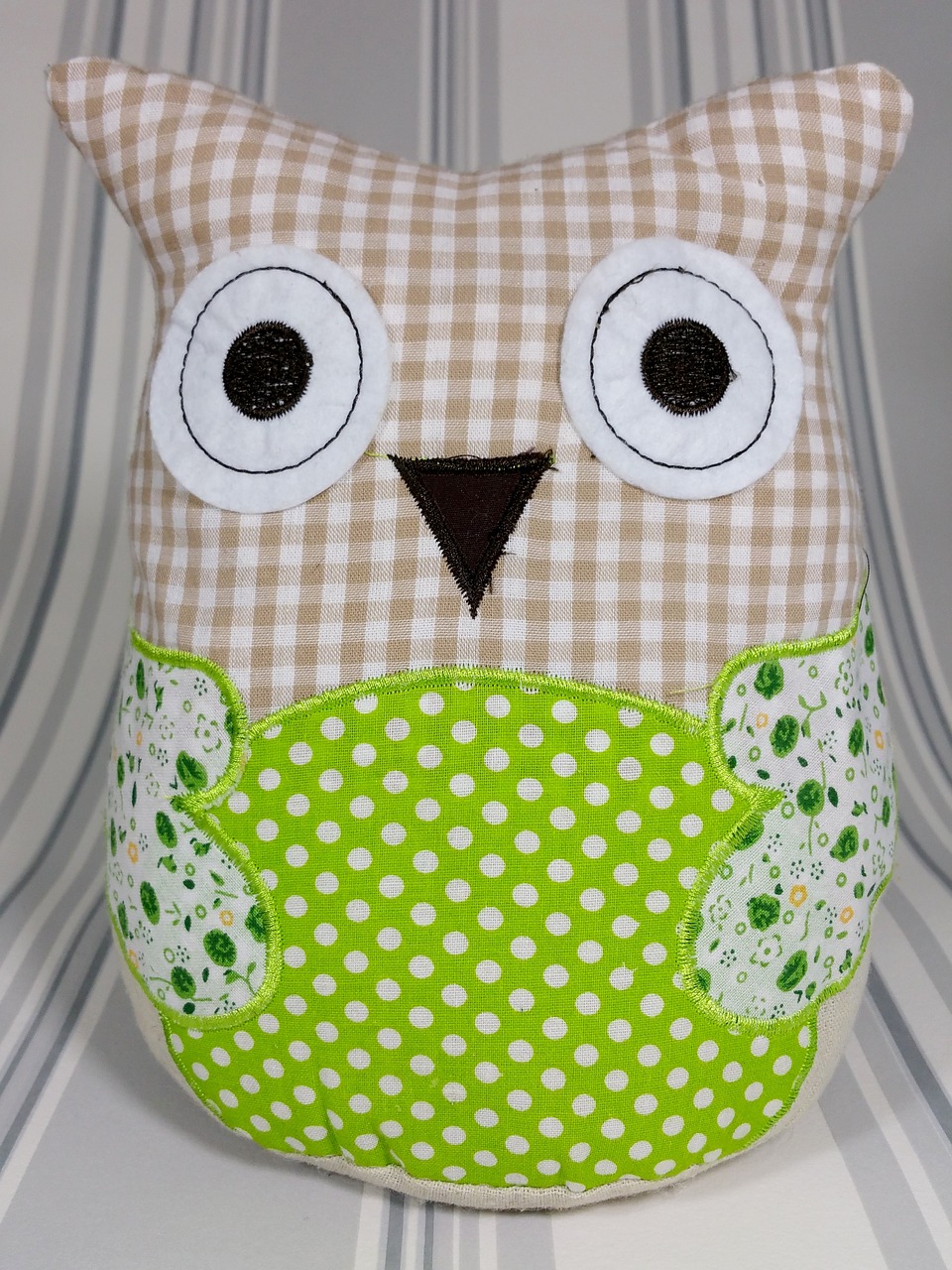 owl patchwork green free photo