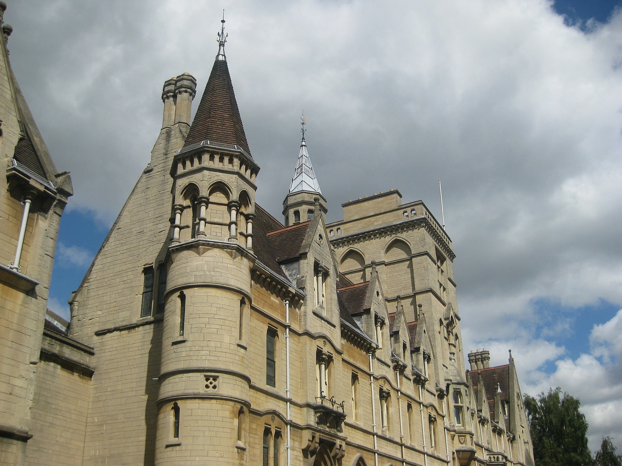 oxford england cloudy free photo