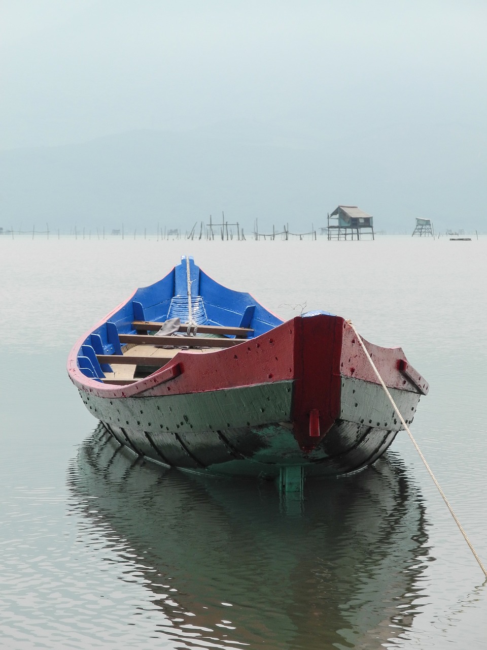 oyster farm  vietnam  lake house free photo