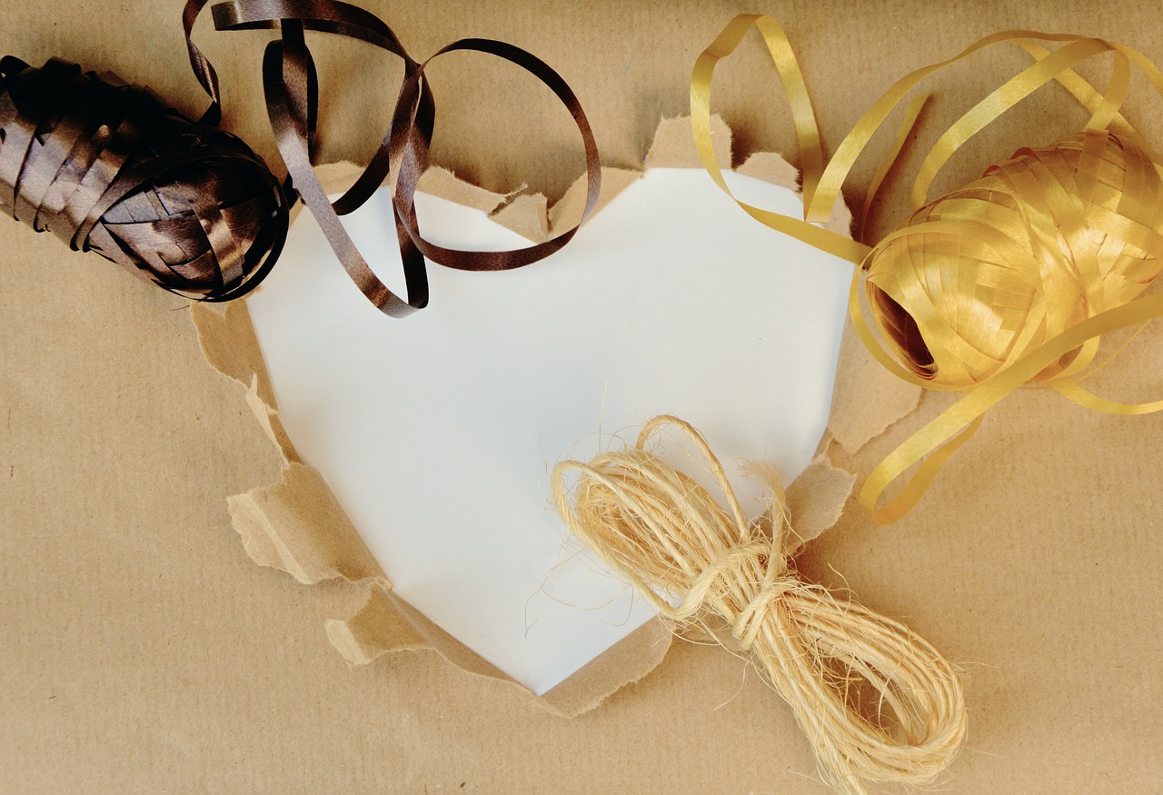 pack packaging gift free photo