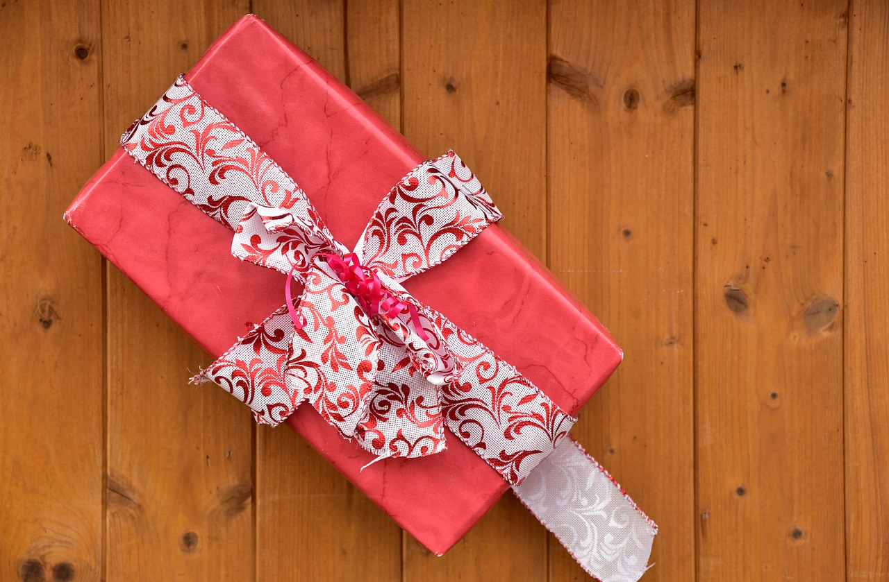 package  gift  christmas free photo
