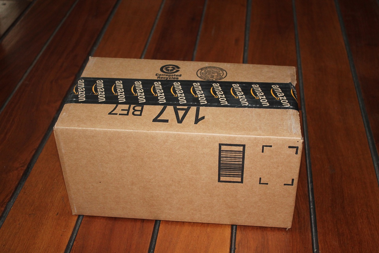 package delivery package box free photo
