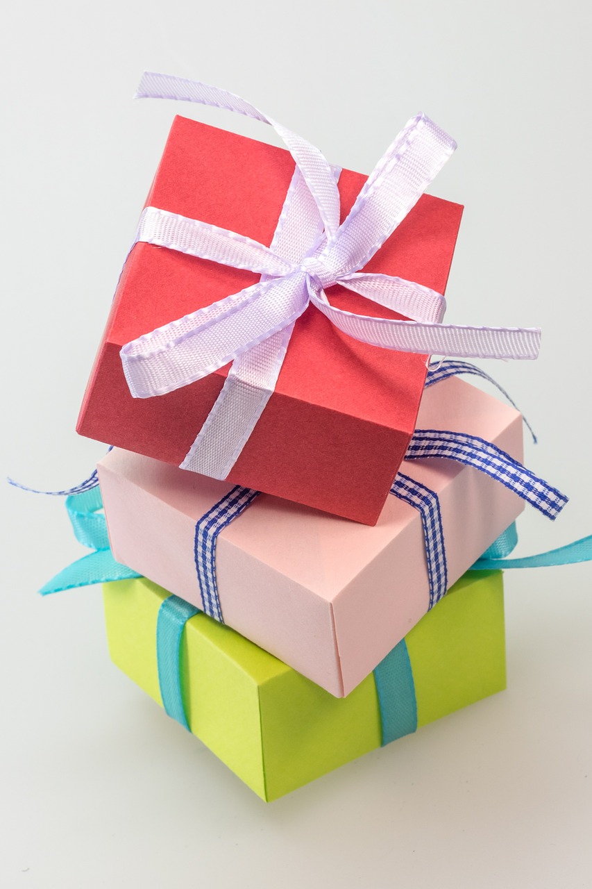 packages gift made free photo