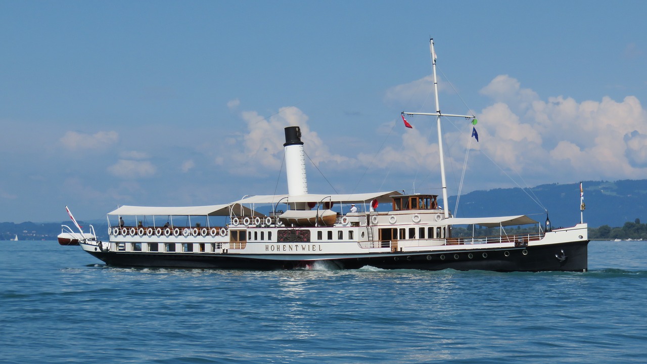 paddle steamers  steamboat  paddle steamer free photo