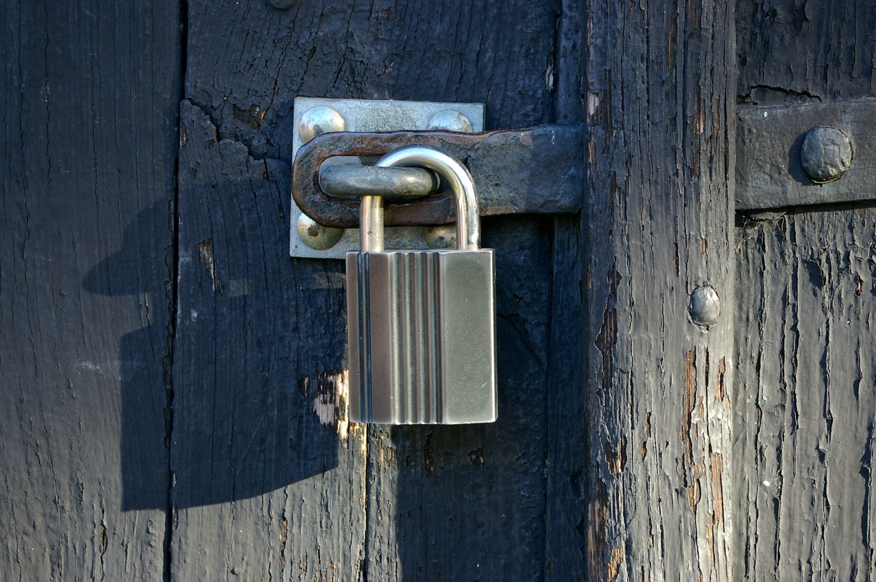 padlock lock door free photo