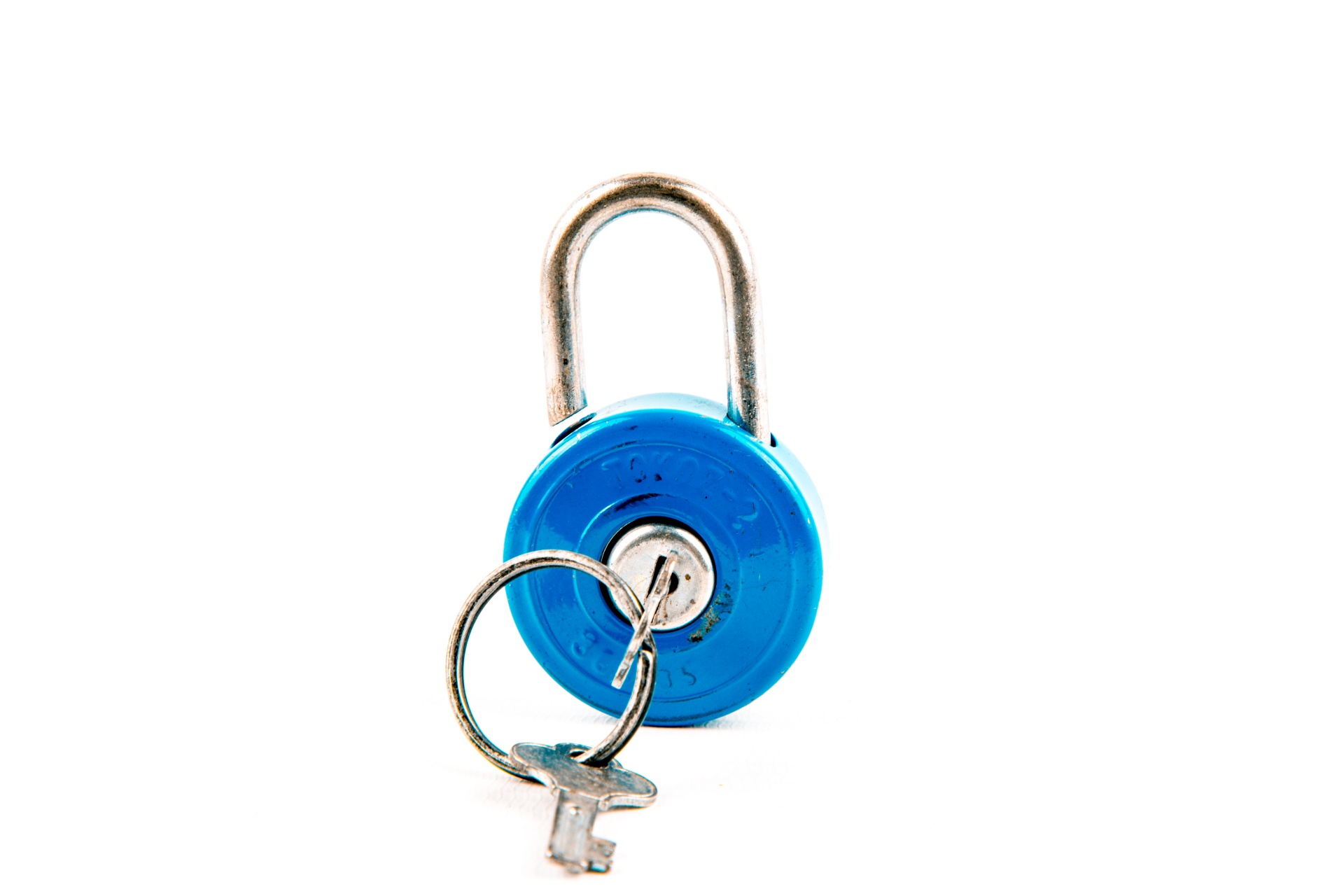 padlock scraped isolated free photo