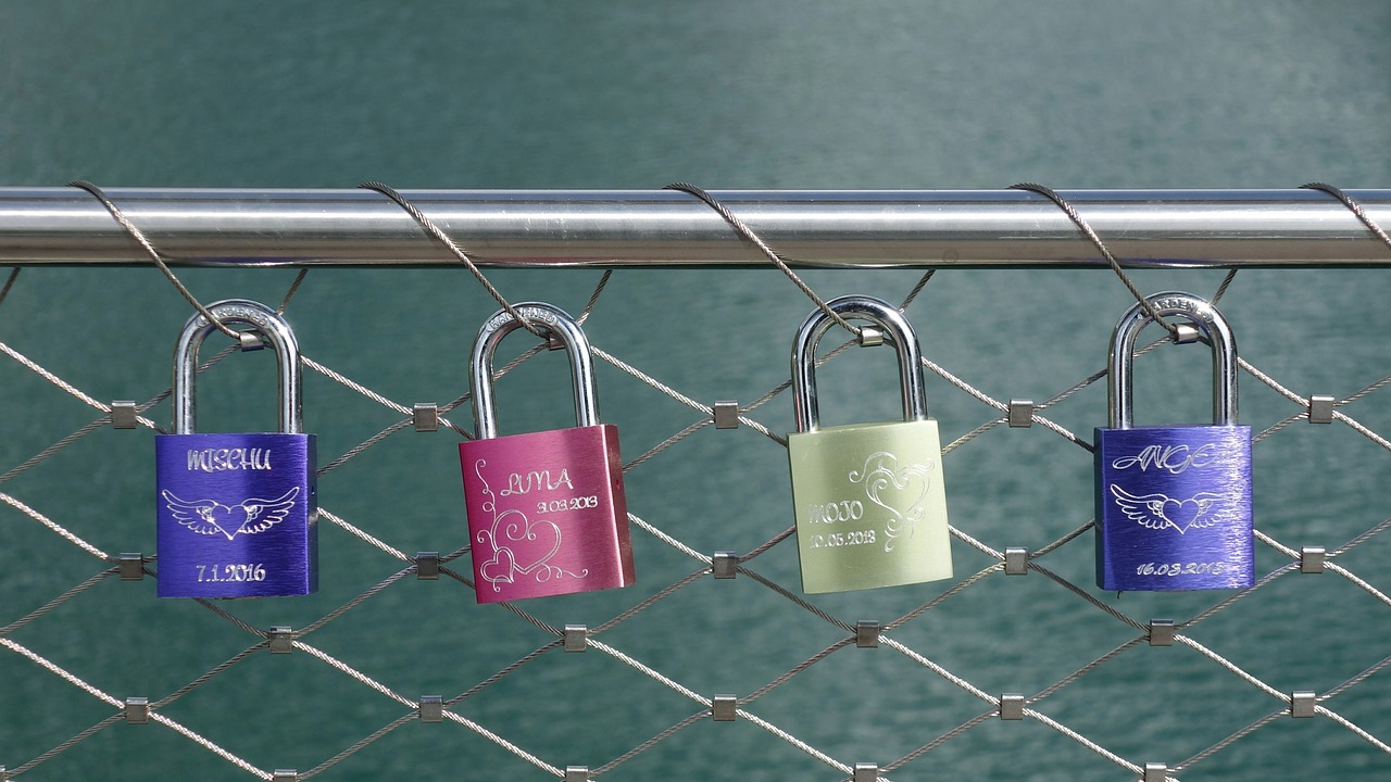 padlocks castles colorful free photo