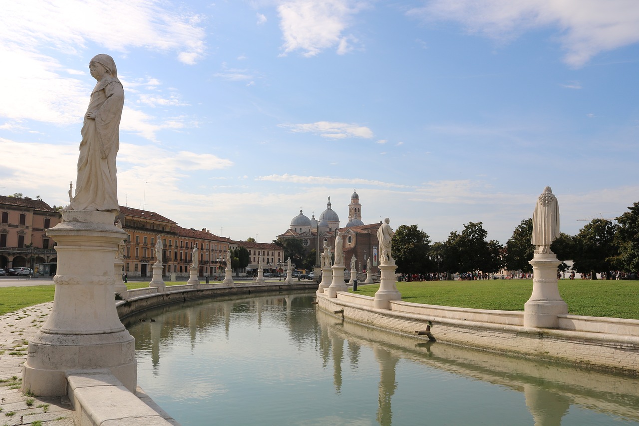 padova  italy  sculptures free photo