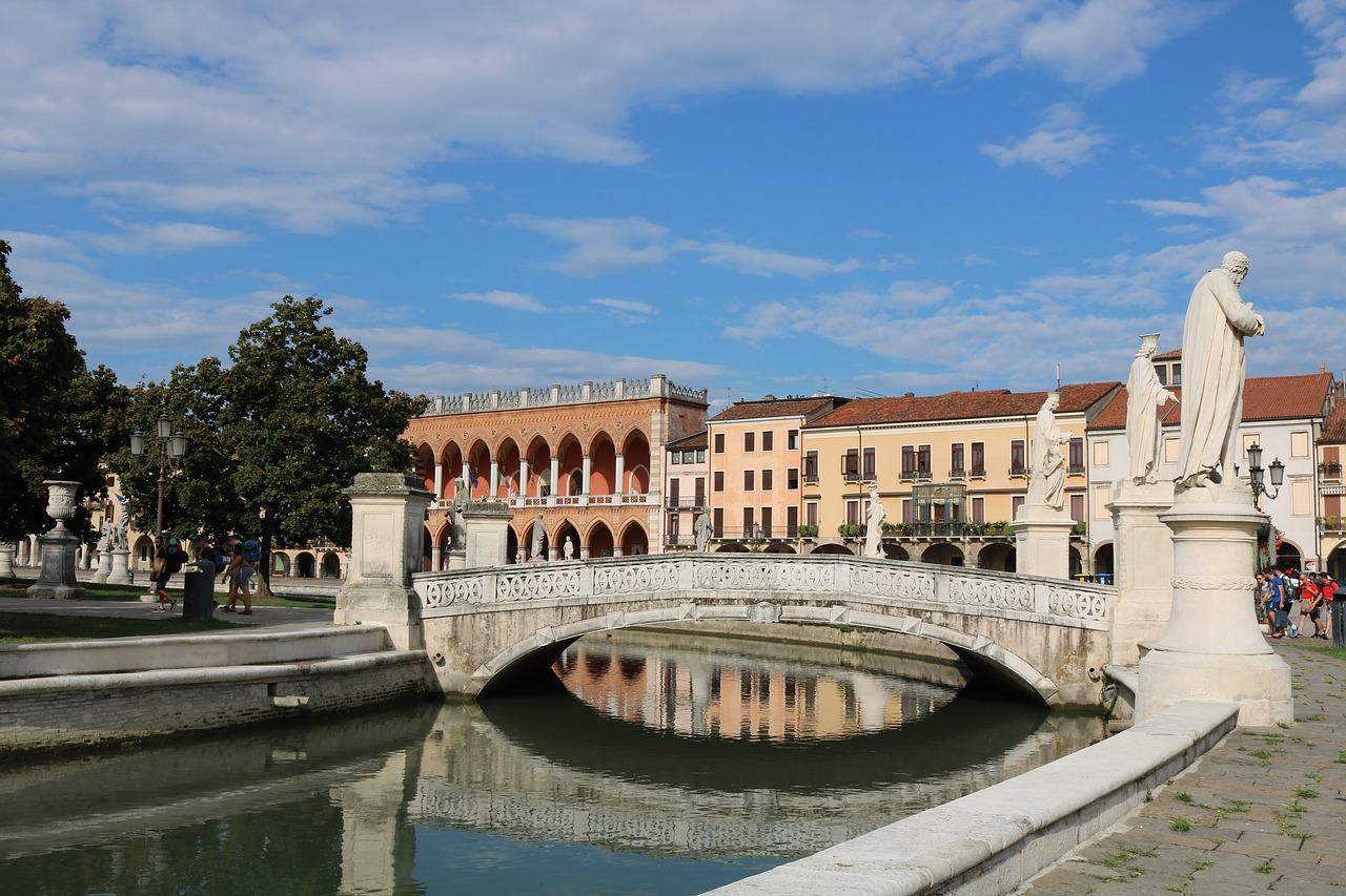 padova  italy  sculptures free photo