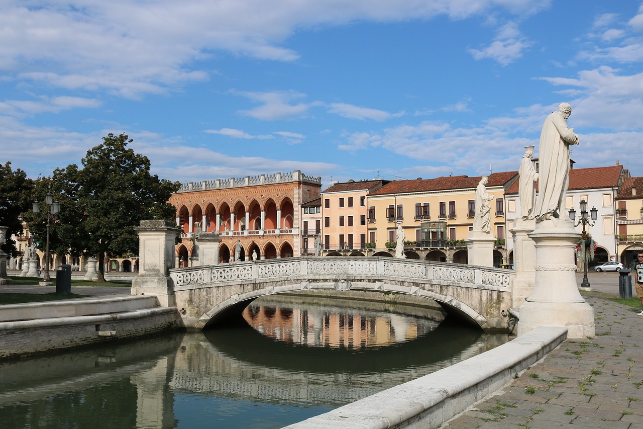 padova  italy  sculptures free photo