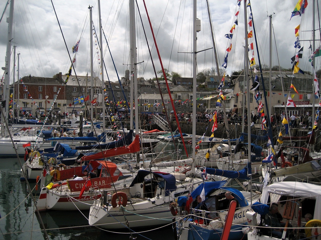 padstow harbour cornwall free photo