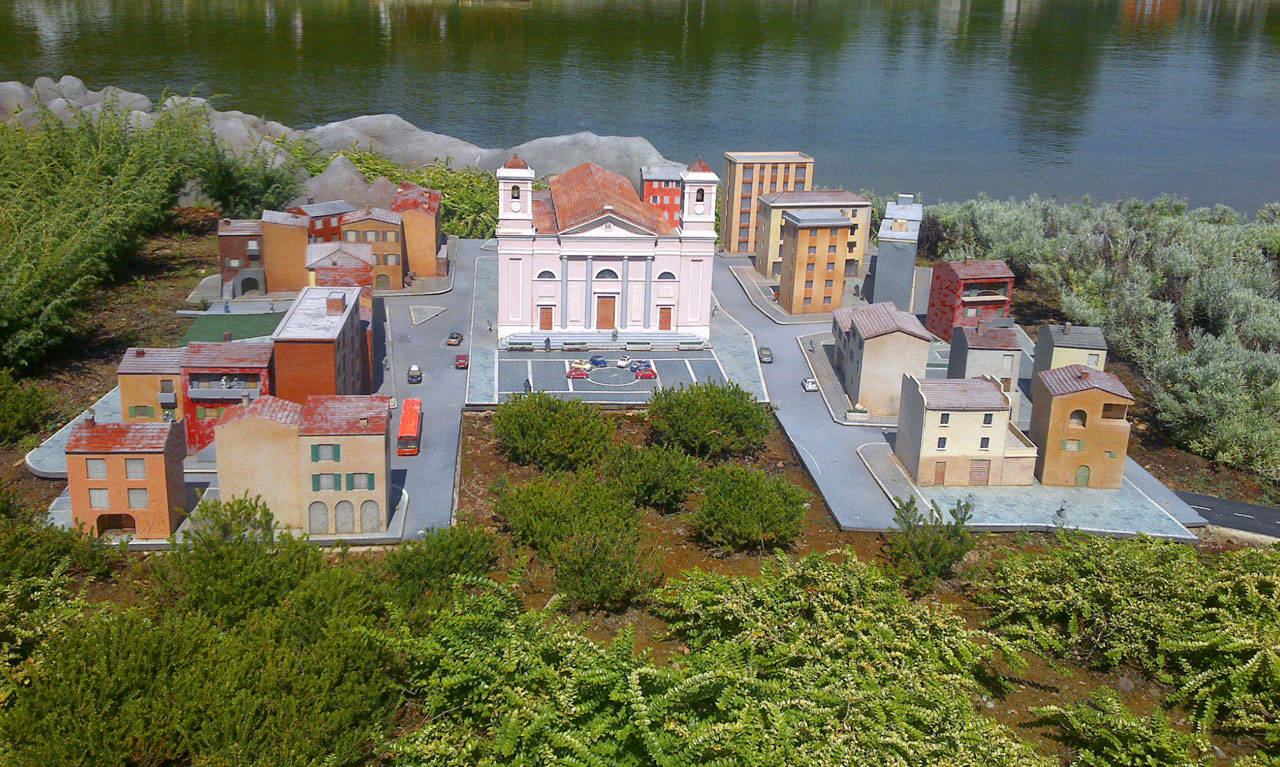 village town miniland free photo