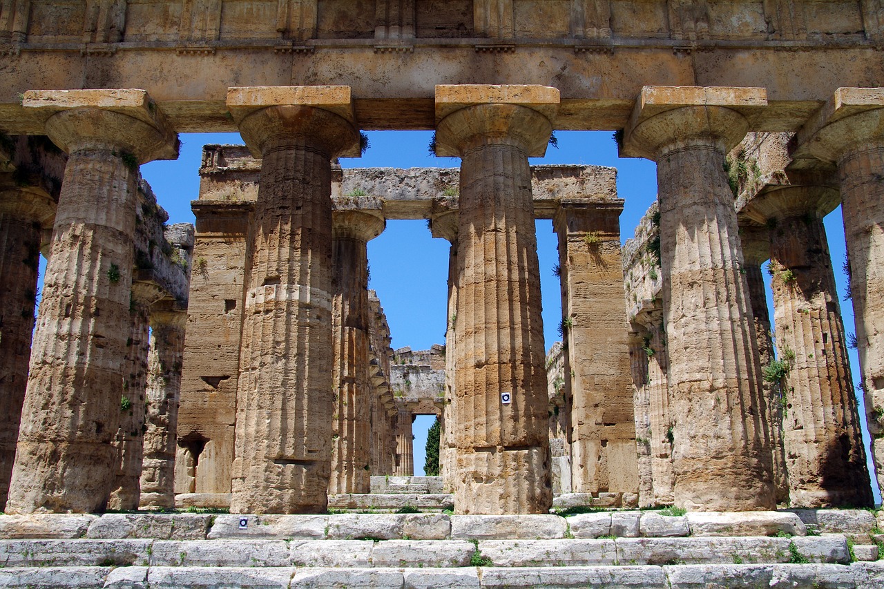 paestum salerno italy free photo