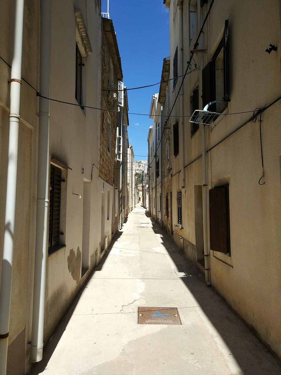 pag narrow street street free photo