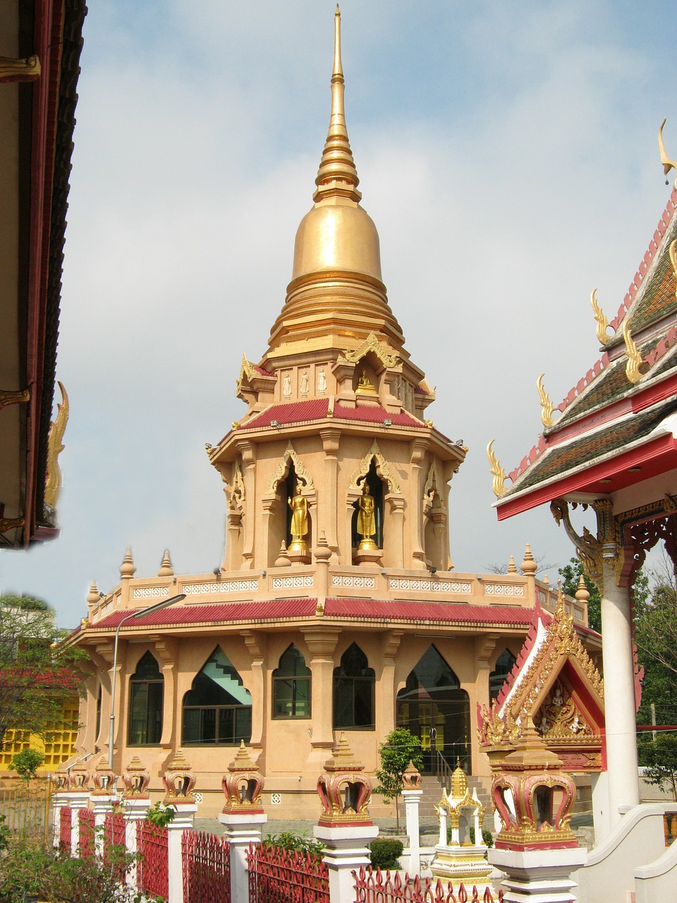 pagoda buddhists thailand free photo