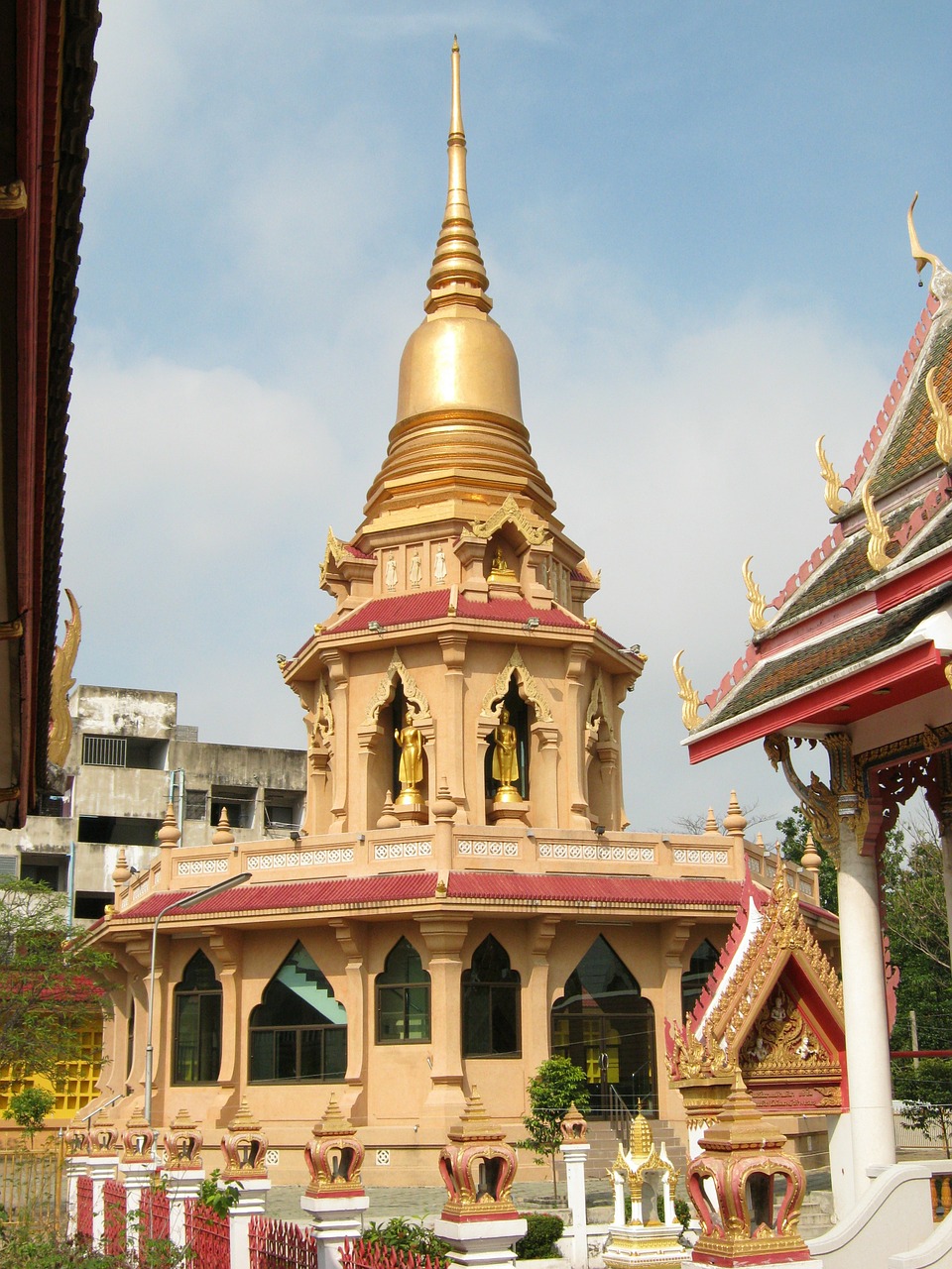 pagoda buddhists thailand free photo