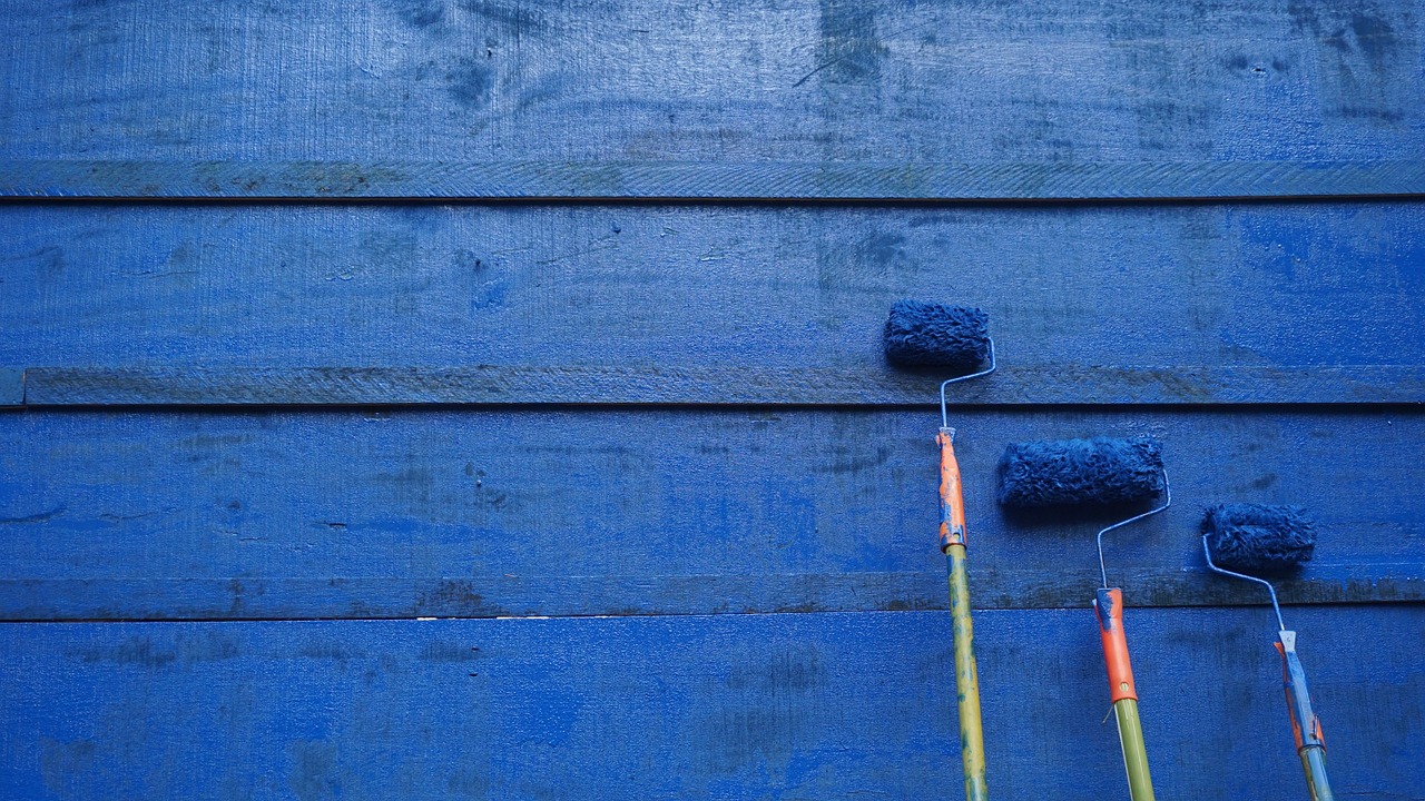 paint blue wall free photo