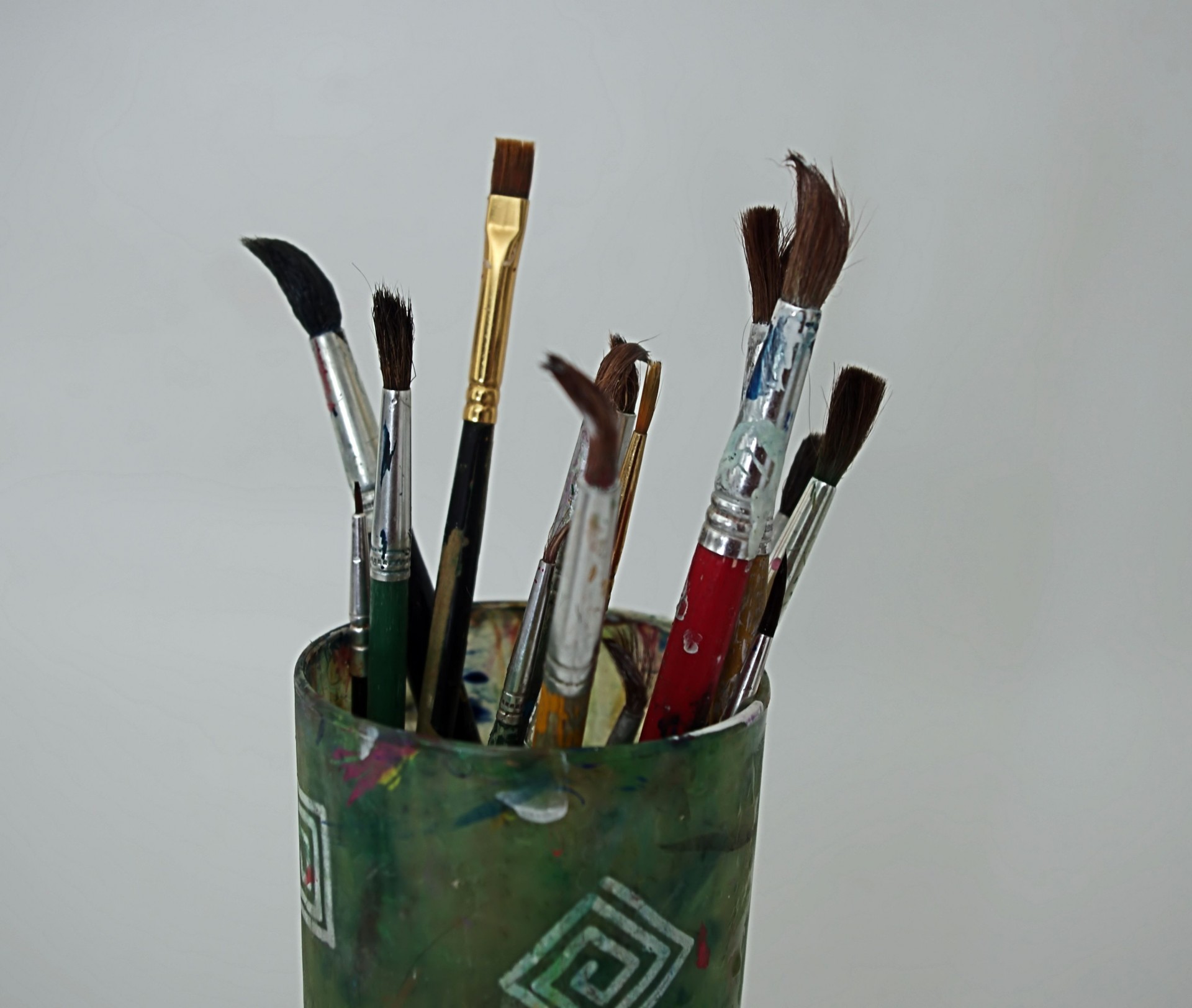 paint brushes close-up free photo