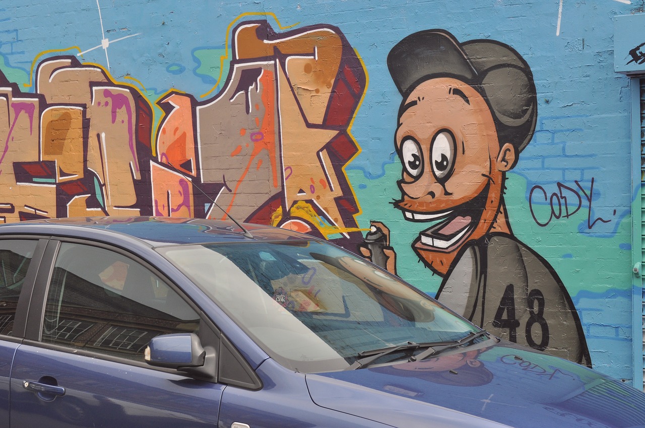 painting car graffiti free photo