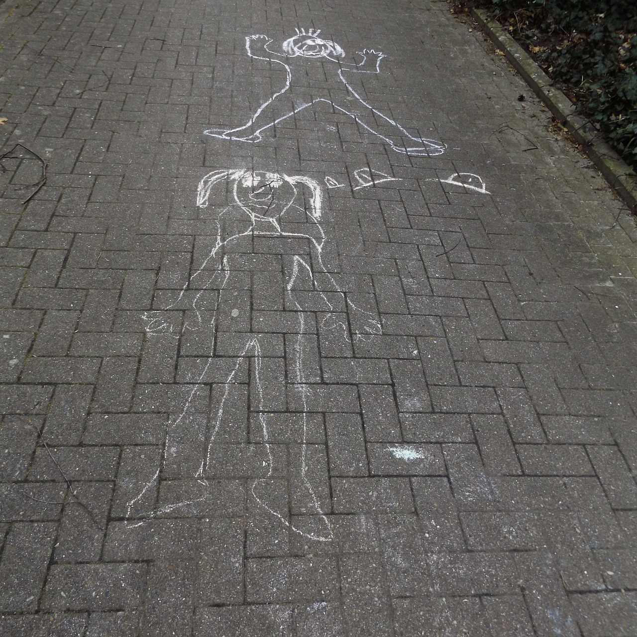 painting sidewalk chalk free photo