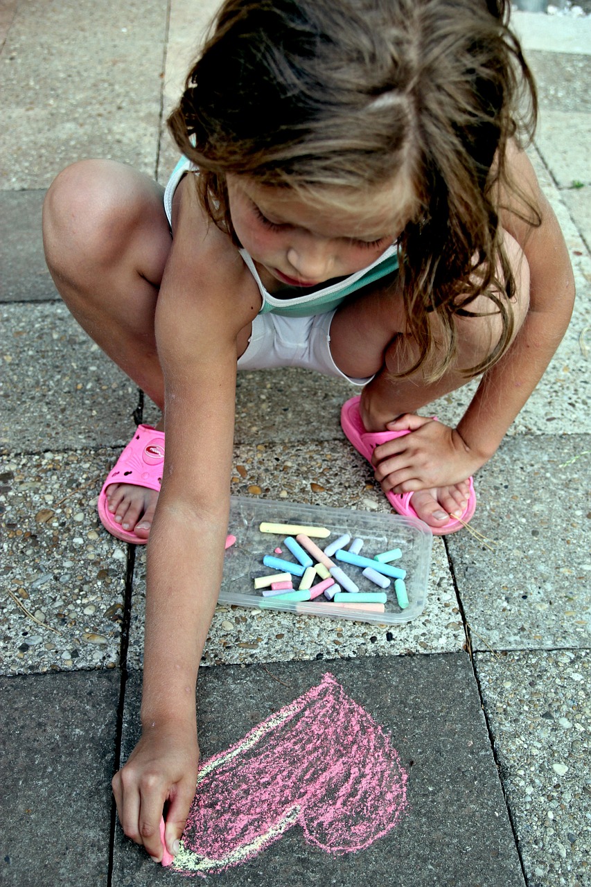 painting crayons child free photo