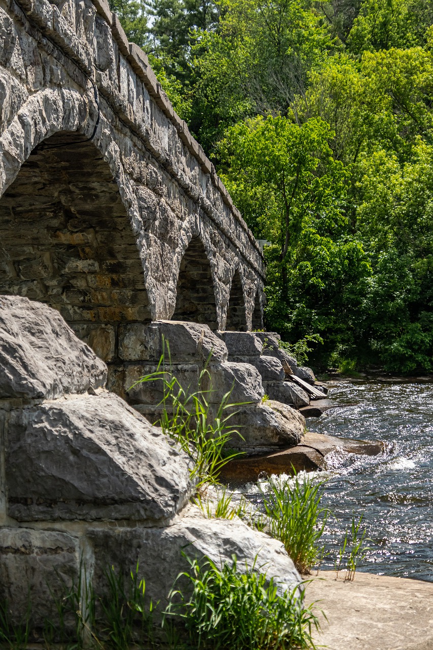 pakenham ontario  stone bridge  river free photo