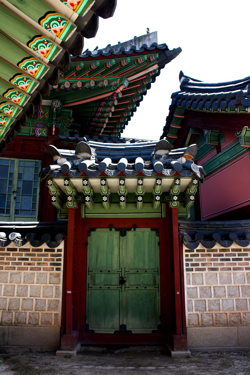 palace korea doorway free photo