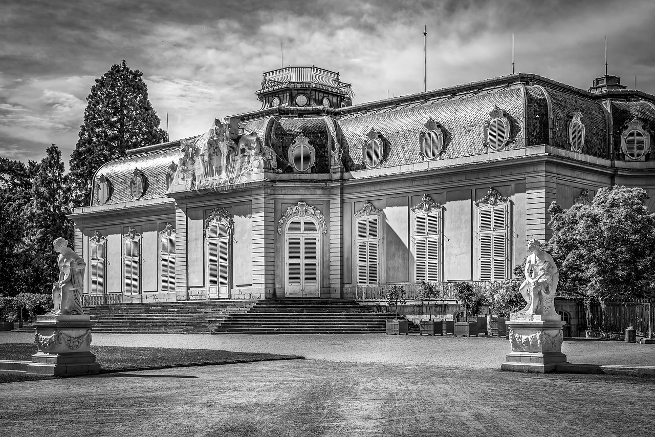 palace  benrath  dusseldorf free photo