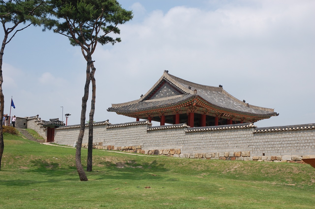 palace south korea suwon free photo