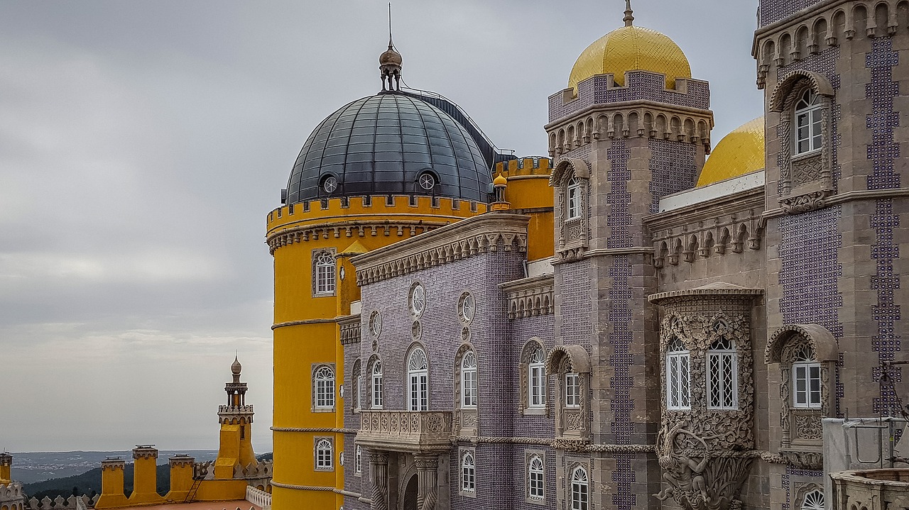 palácio nacional da pena portugal palácio nacional da pena de foam free photo