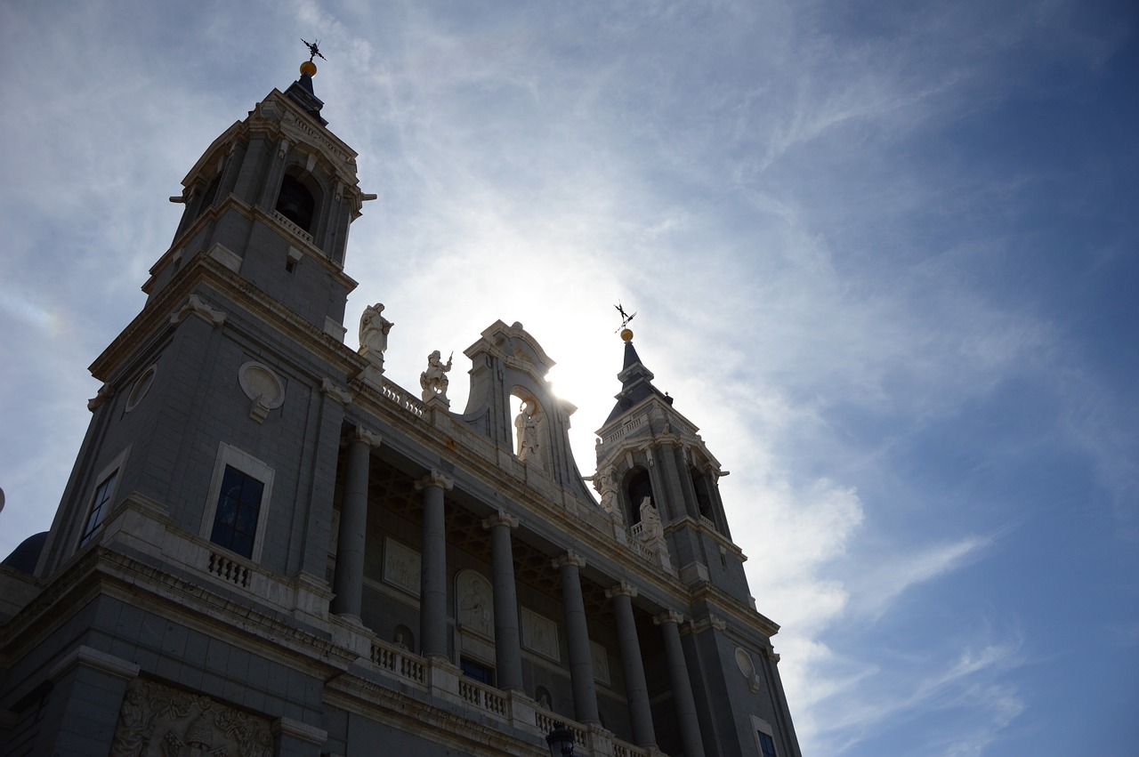 palacio real madrid ancient free photo