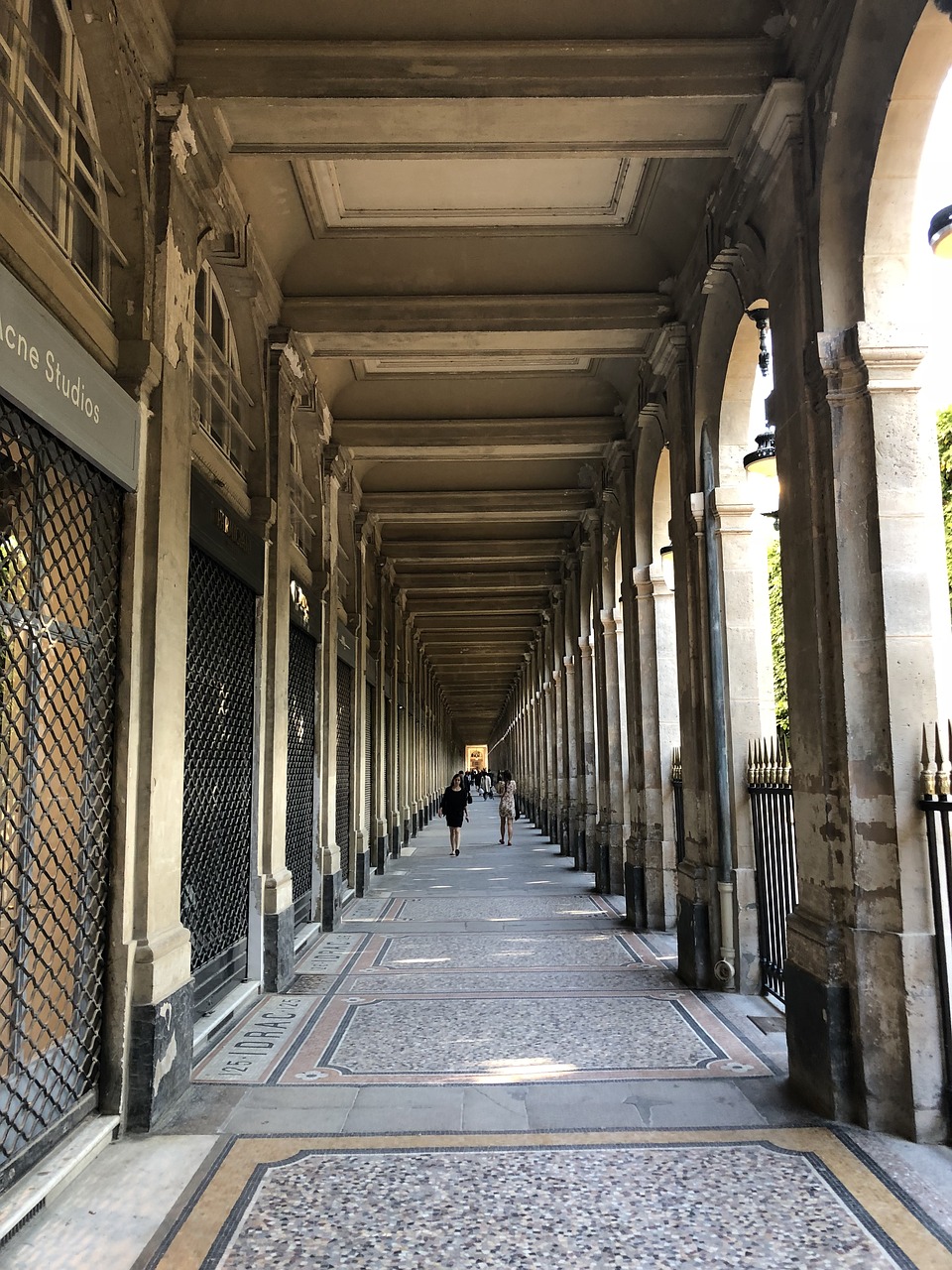 palais royal  paris  haussmann free photo
