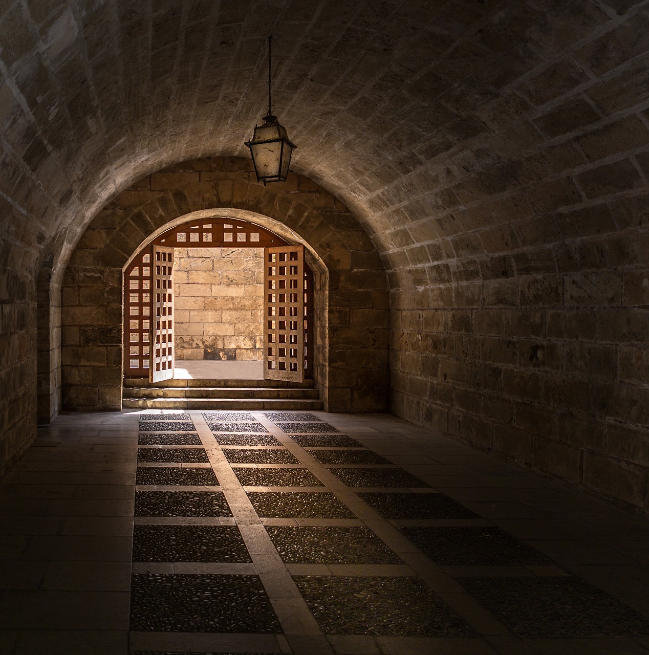 palma de mallorca cathedral vaulted cellar free photo