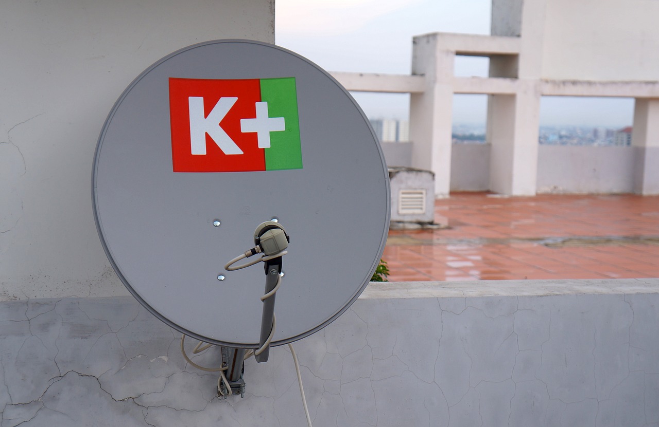 pan to collect tv satellite free photo