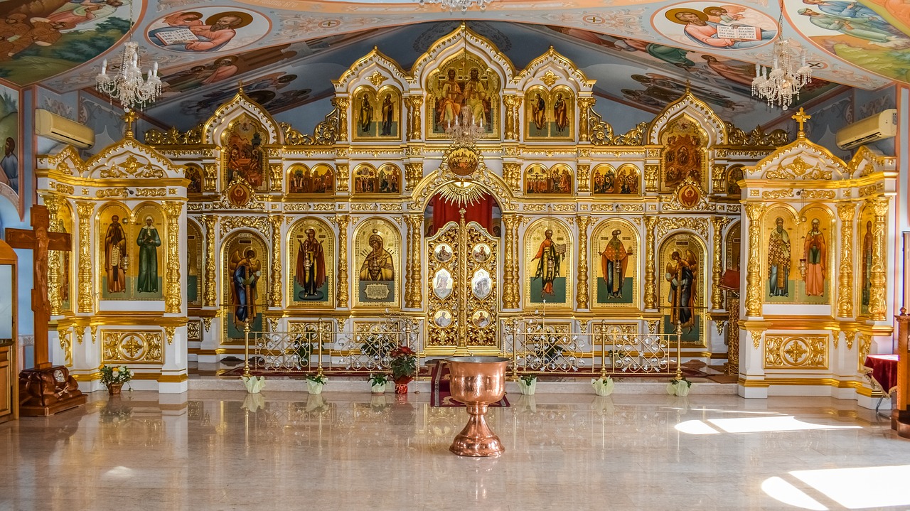 panagia semistrelia  russian  church free photo