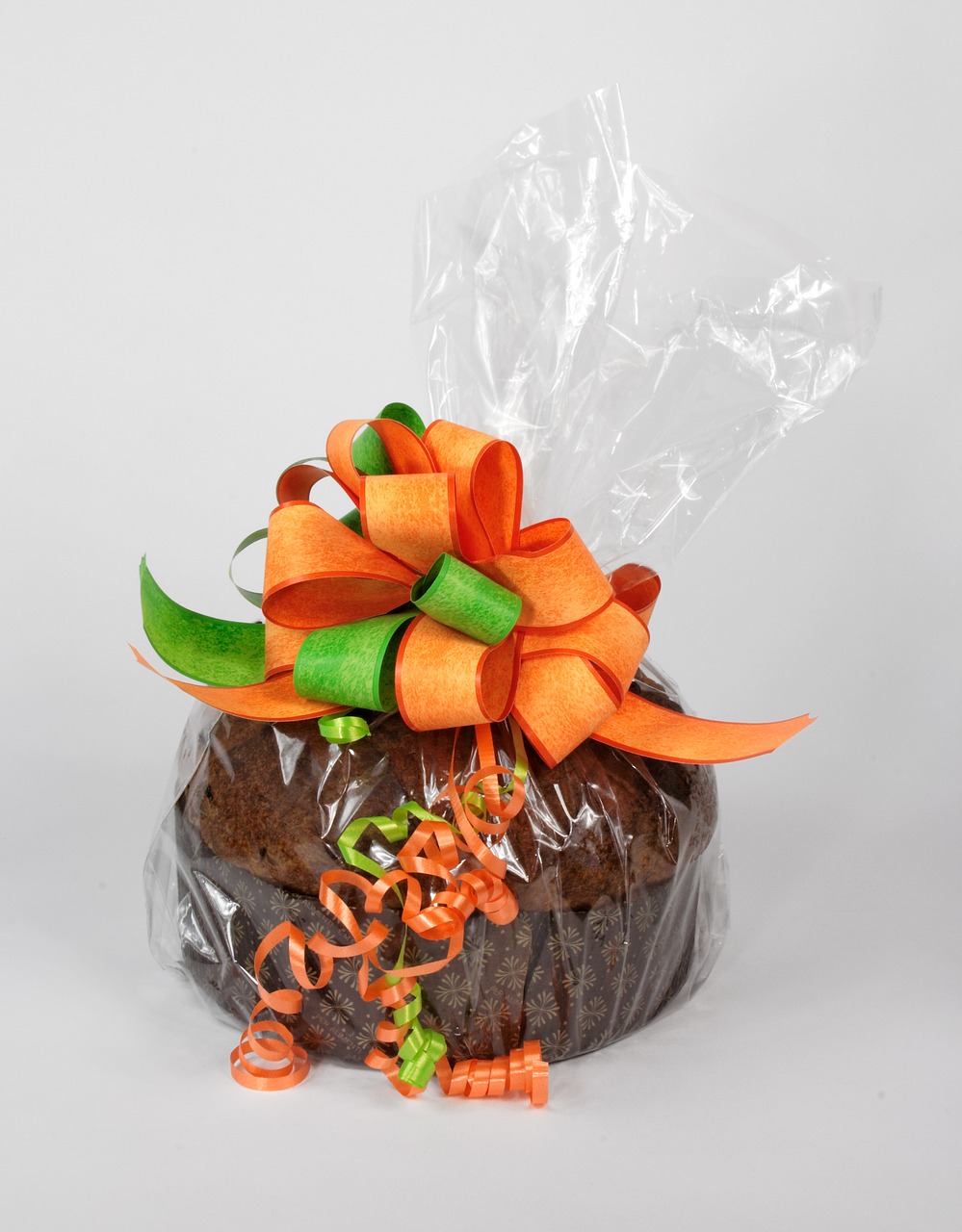 panettone pack panettone panettone with bow free photo