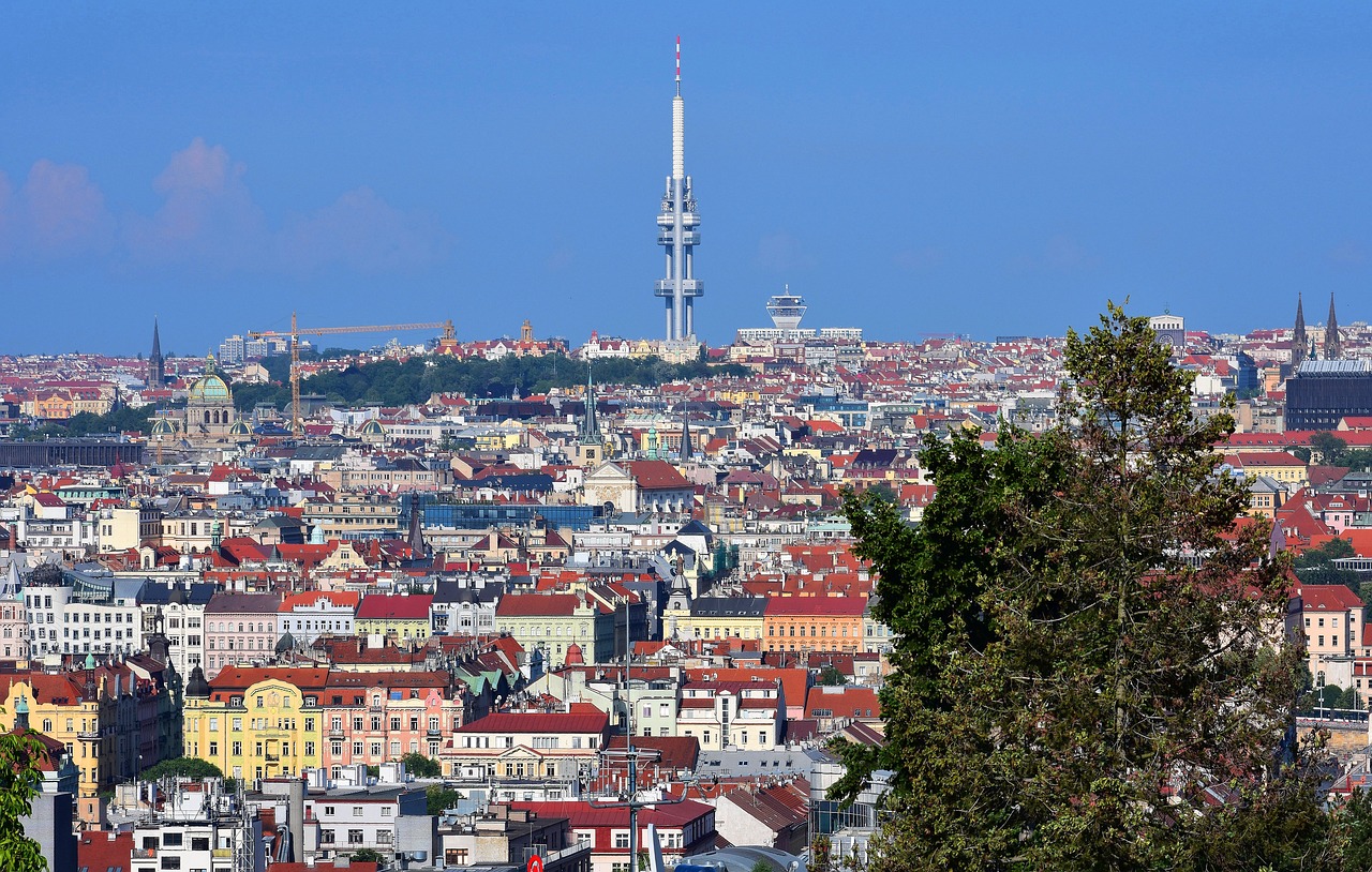 panorama  prague  czechia free photo