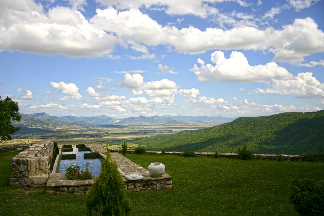 panoramic mountain landscape free photo