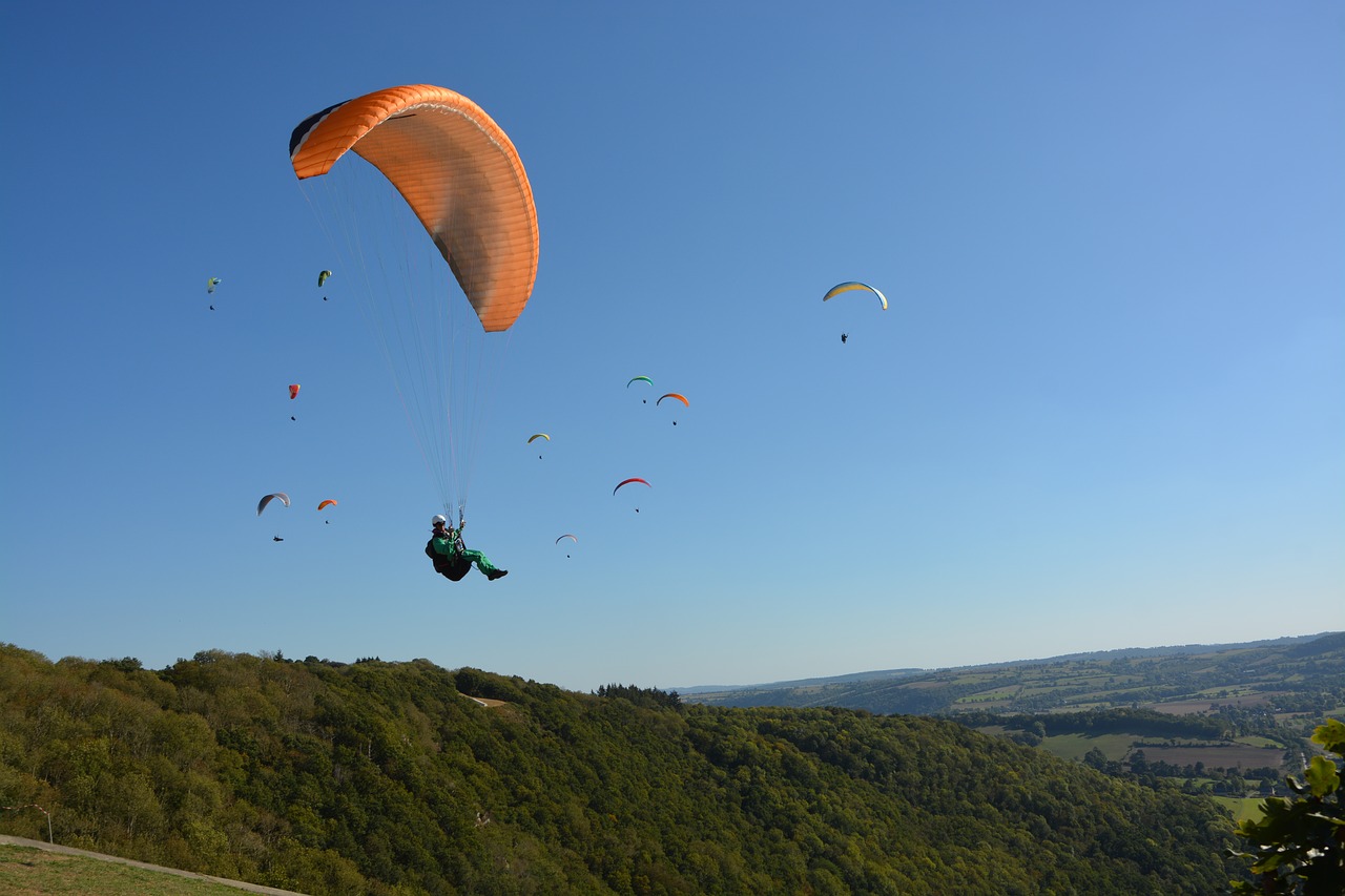 panoramic views  paragliding  paragliders free photo