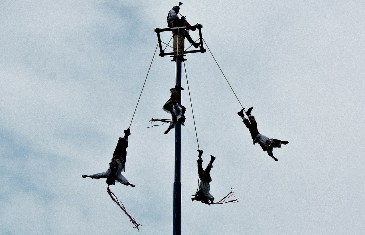 papantla flying mexico free photo