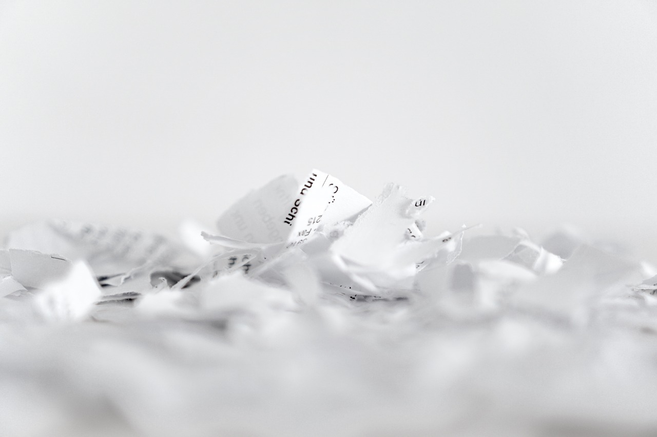 paper shredder flakes free photo