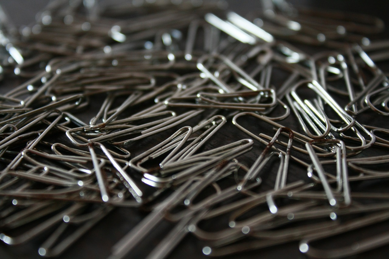paper-clips paper clips office free photo