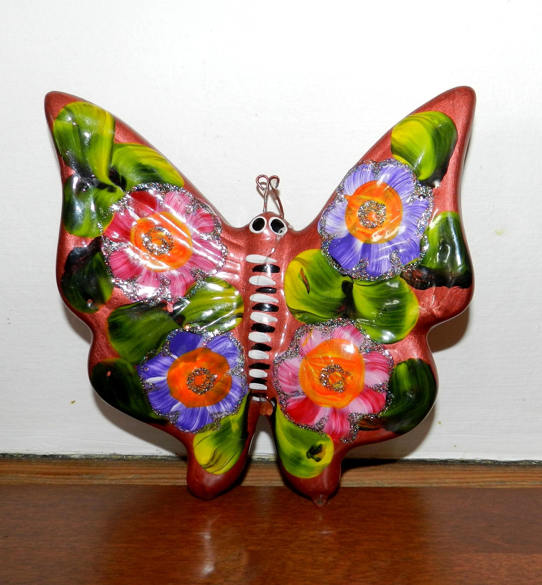 butterfly decoration porcelain free photo