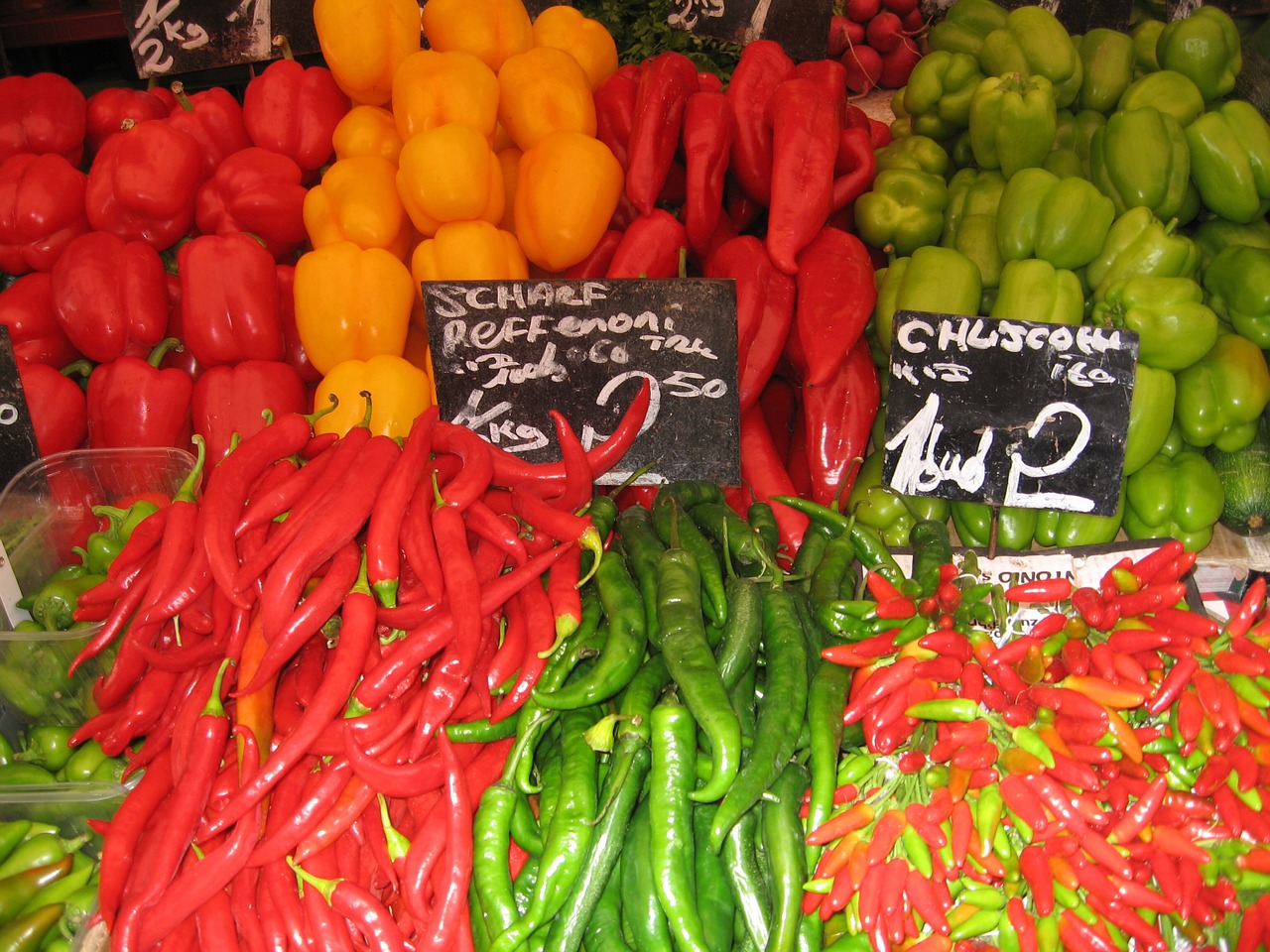 paprika market vegetables free photo