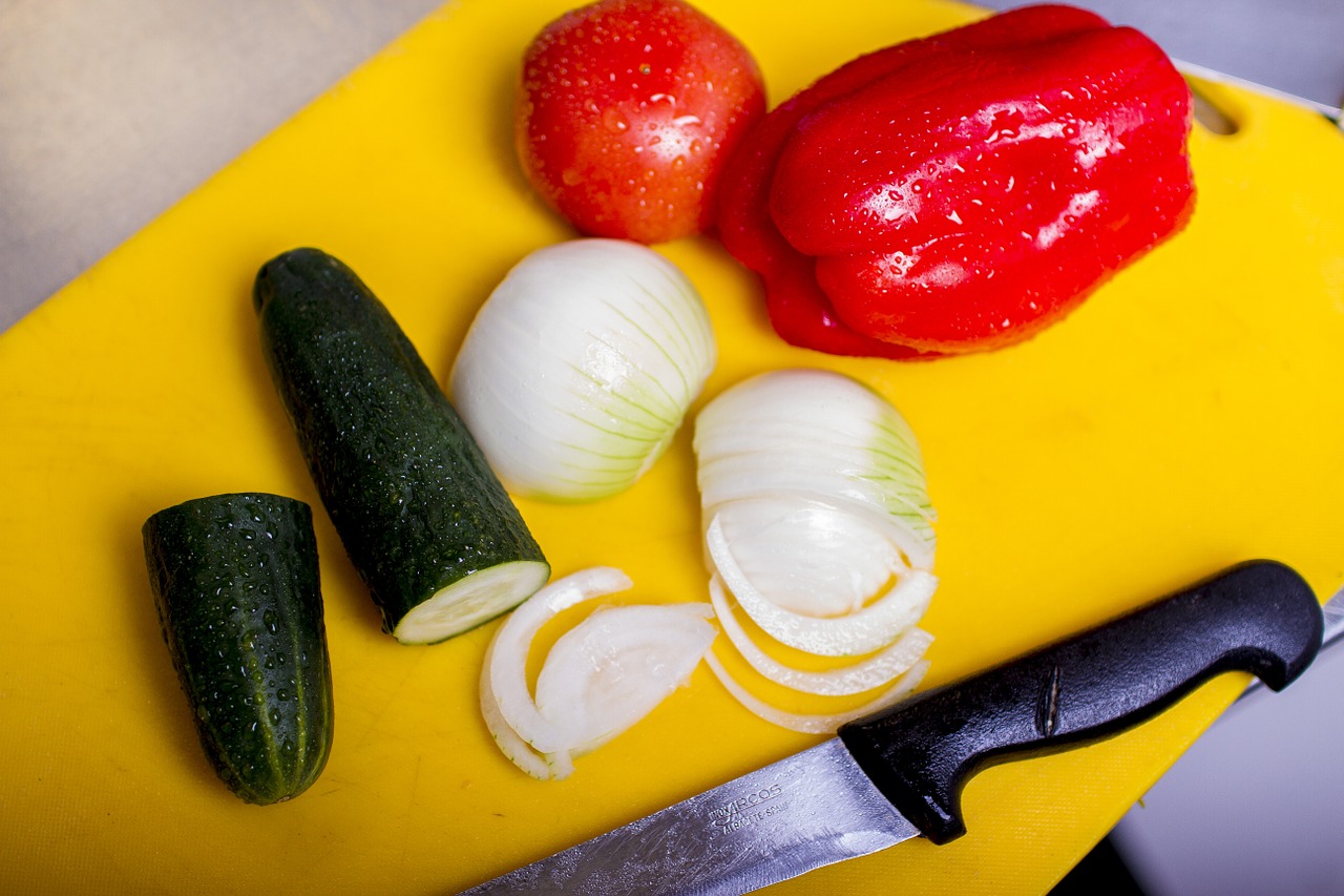 paprika kitchen knife free photo
