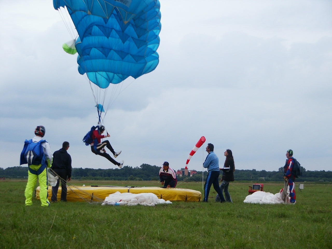 parachute parachutes competition free photo