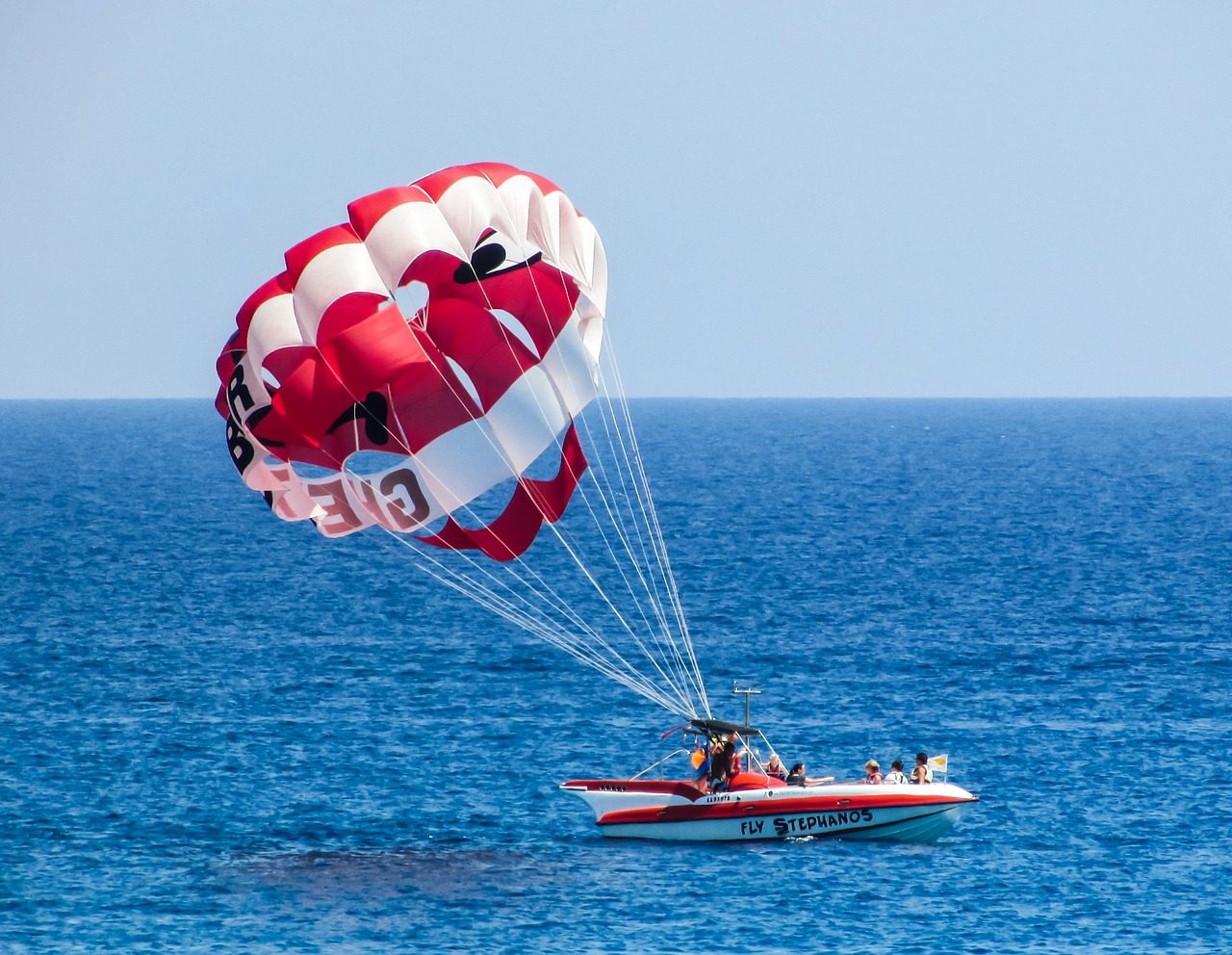 parachute paragliding red free photo