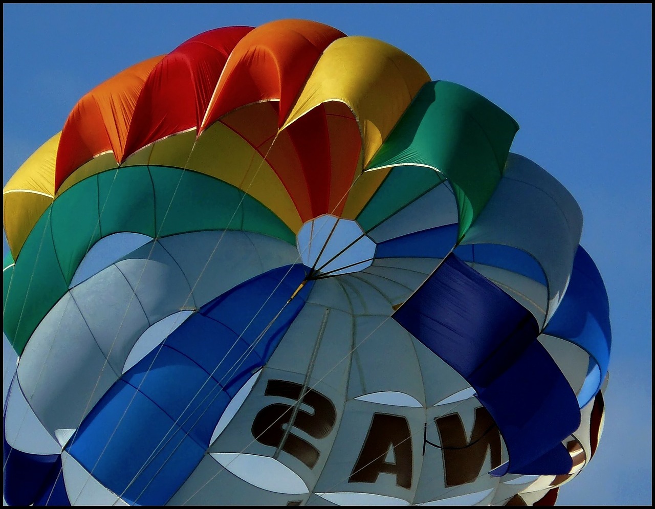 parachute sky water sports free photo