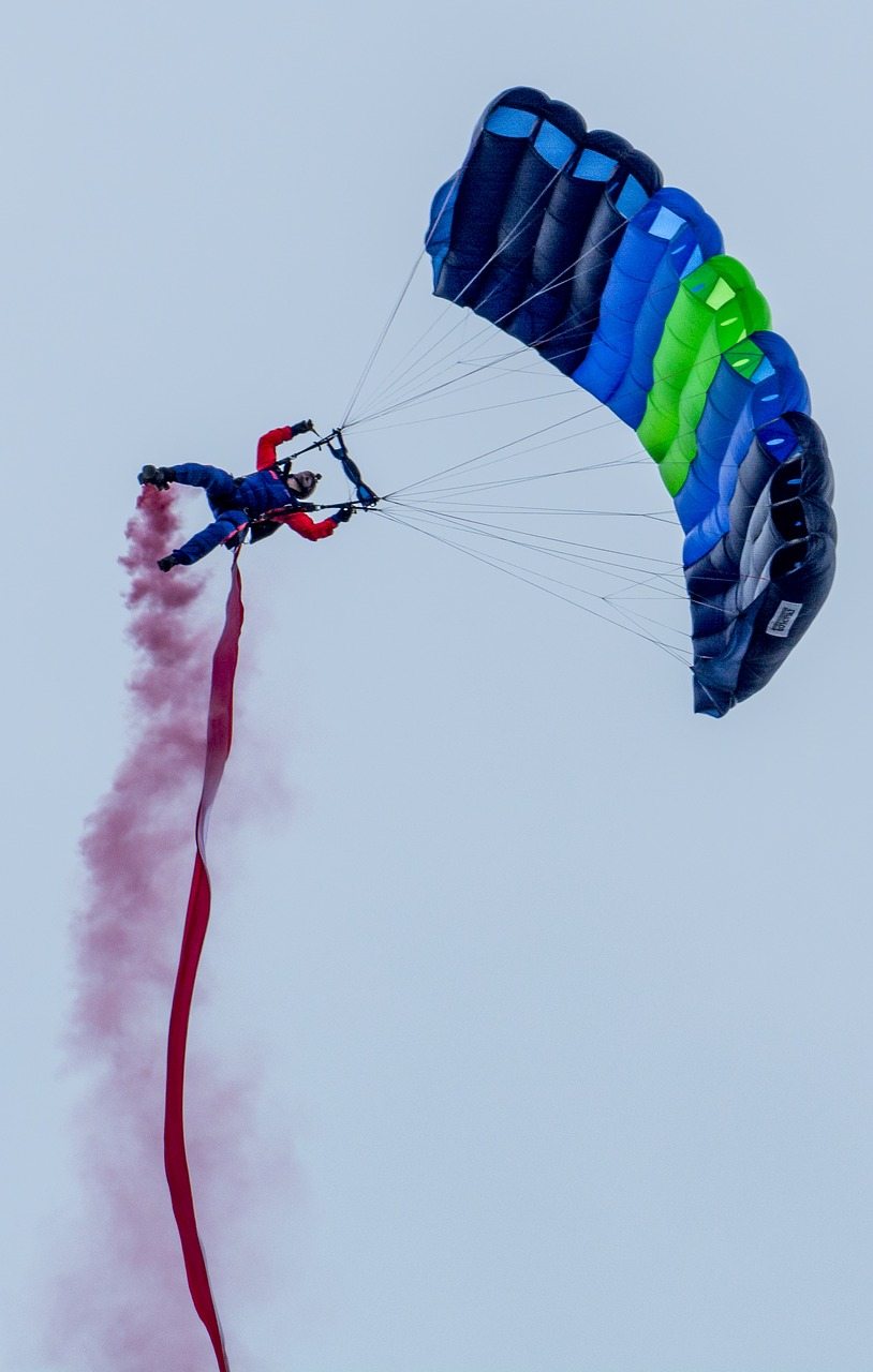 parachute jumping aviation free photo